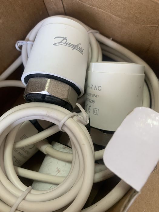 Servomotoare termostatice 220v