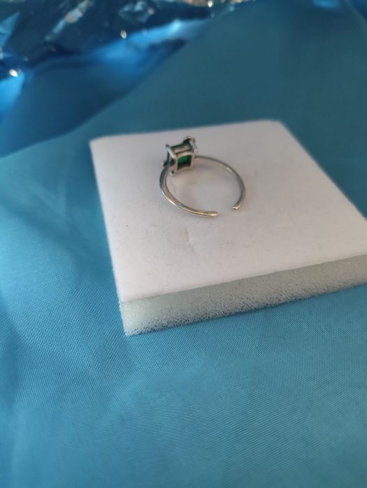 Сребърен пръстен с калинка регулируем