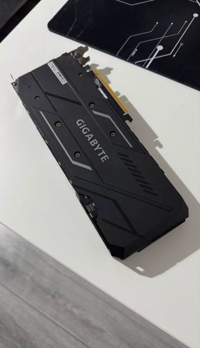 Placa video GIGABYTE  GTX 1660
