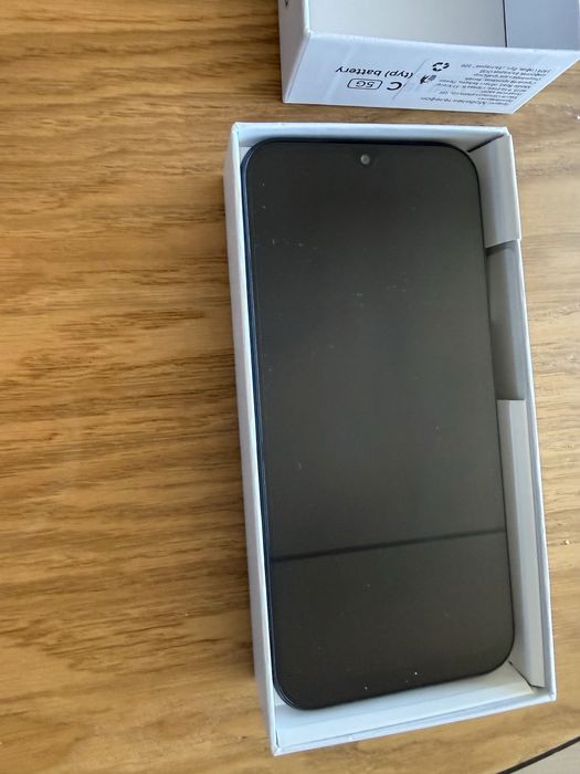 Redmi 15C 128 GB чисто нов