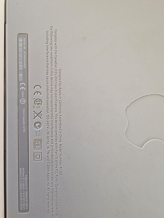 Macbook air 2017 I7, 8GB RAM, Time capsule 2 TB, Magic Mouse