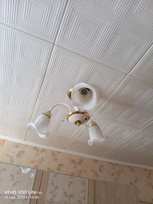 Продам люстру в зал пройзводство Иран.