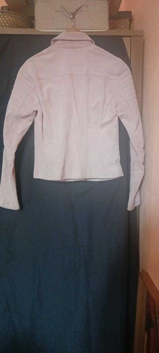 Светло розово велурено яке