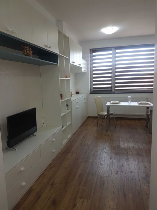 Apartament cu o cameră de închiriat