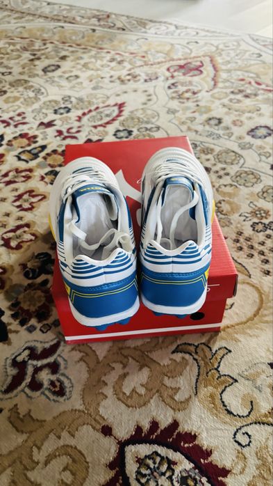 Сороконожки от Joma