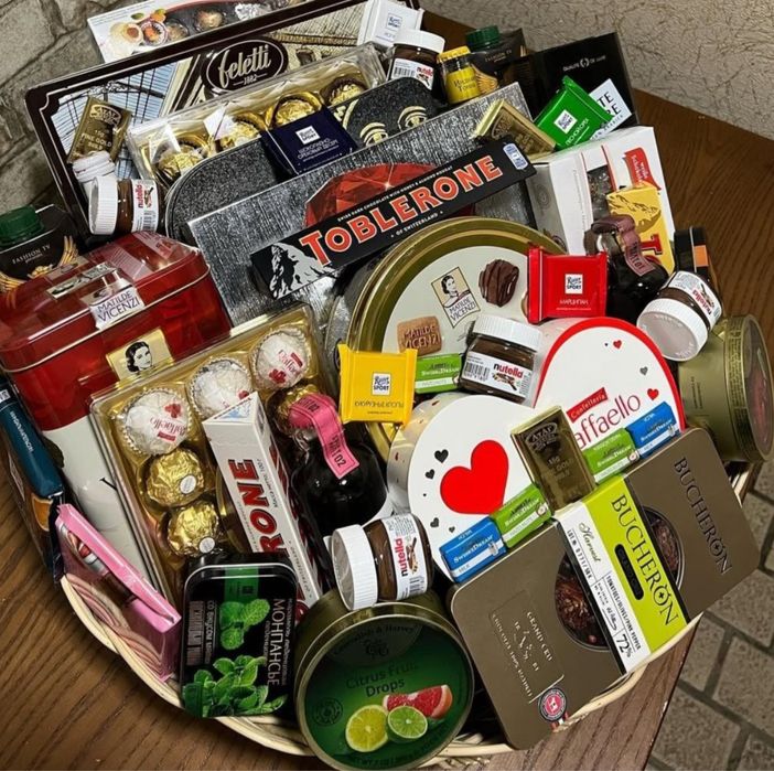 Bayram dastuxoniga savatlar yasab beramiz