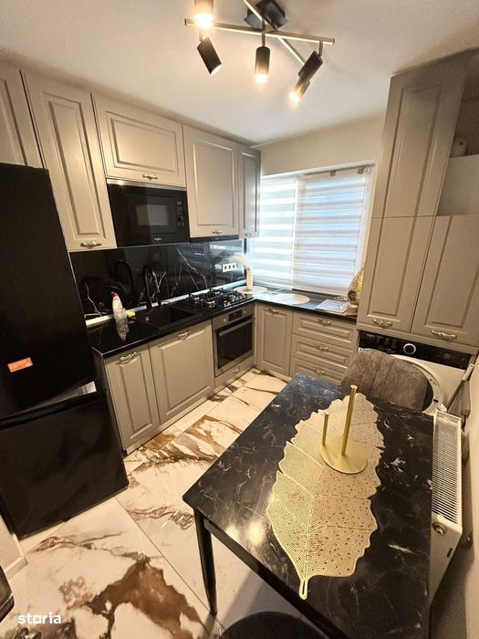 De inchiriat apartament LUX cu 2 camere, etajul 2, zona ultracentrala