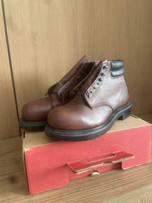 Продам ботинки red wing