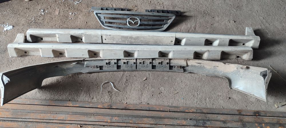 Пороги ,губа передняя mazda mpv
