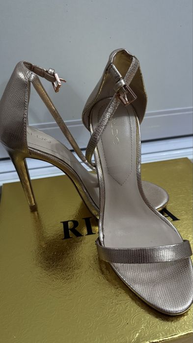 Босоножки 37 размер