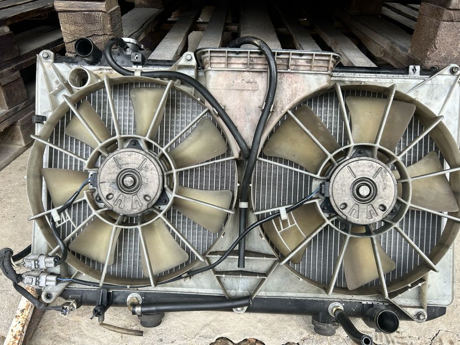 Радиатор от лексус gs 300