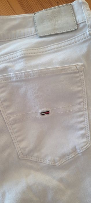 TOMMY HILFIGER 30 SLIM FIT оригинални дънки бели