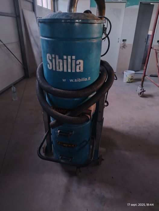 Aspirator industrial