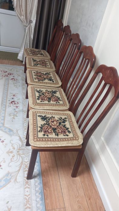 Стулья 5 шт по 4000 тг