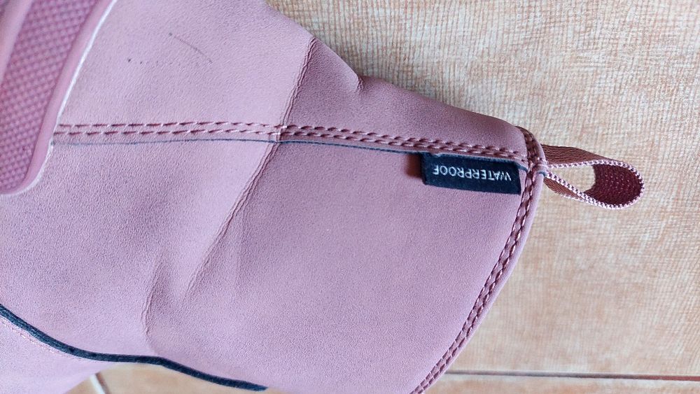 Ghete fete  marca H&M