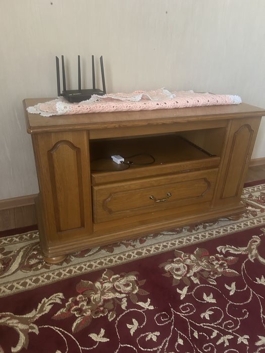 Продается сервант для гостиной