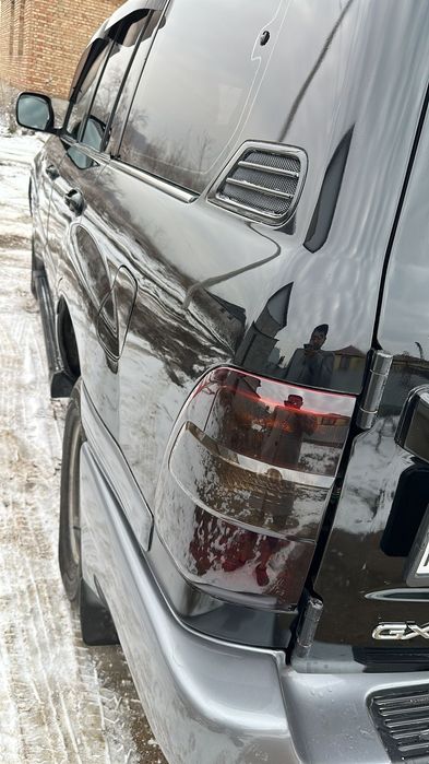 Машина Ландкрузер