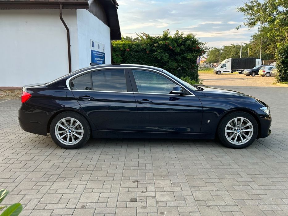 Bmw 330e Luxury Line