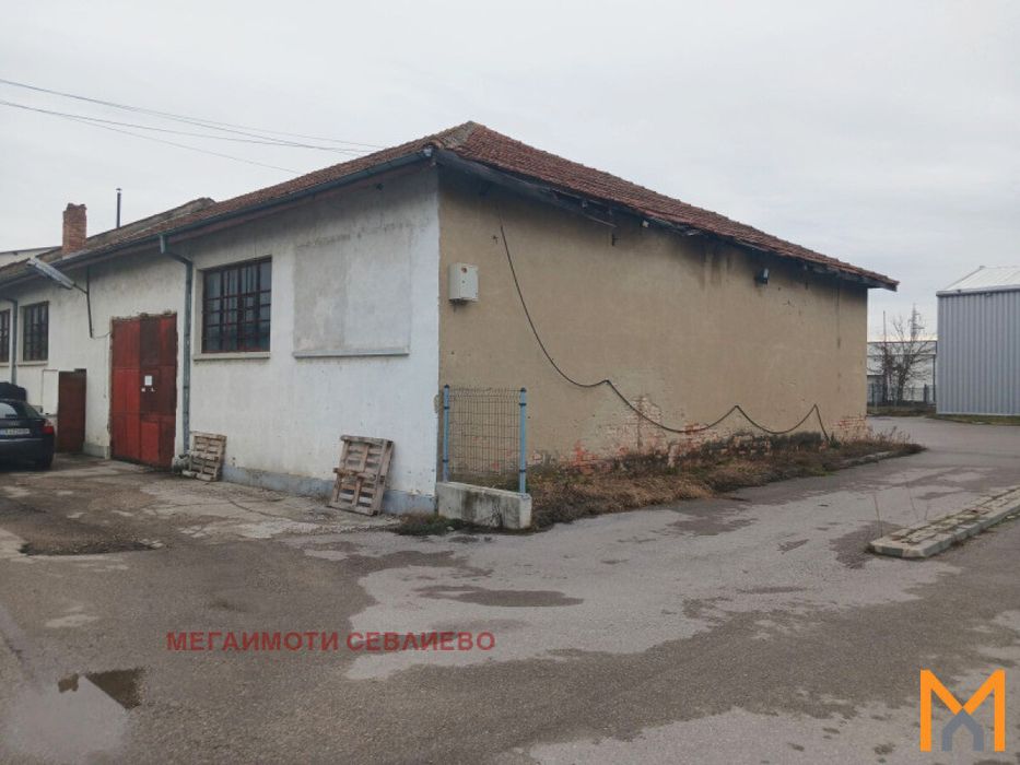 Продажба гр. Севлиево - гр. Севлиево 330m²