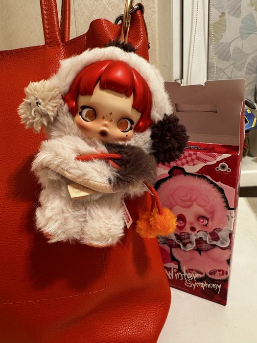 skullpanda winter symphony Labubu