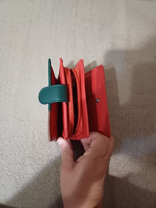 Дамско портмоне,ново