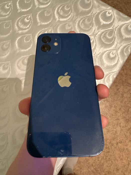 айфон 12 в синем цвете