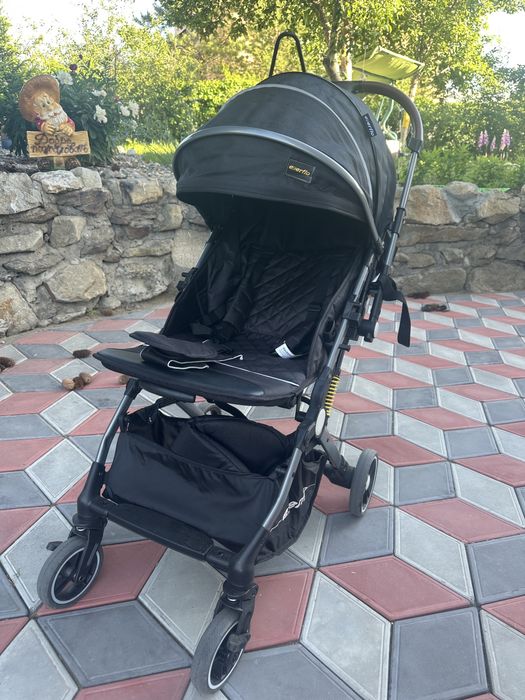 Продам детскую коляску