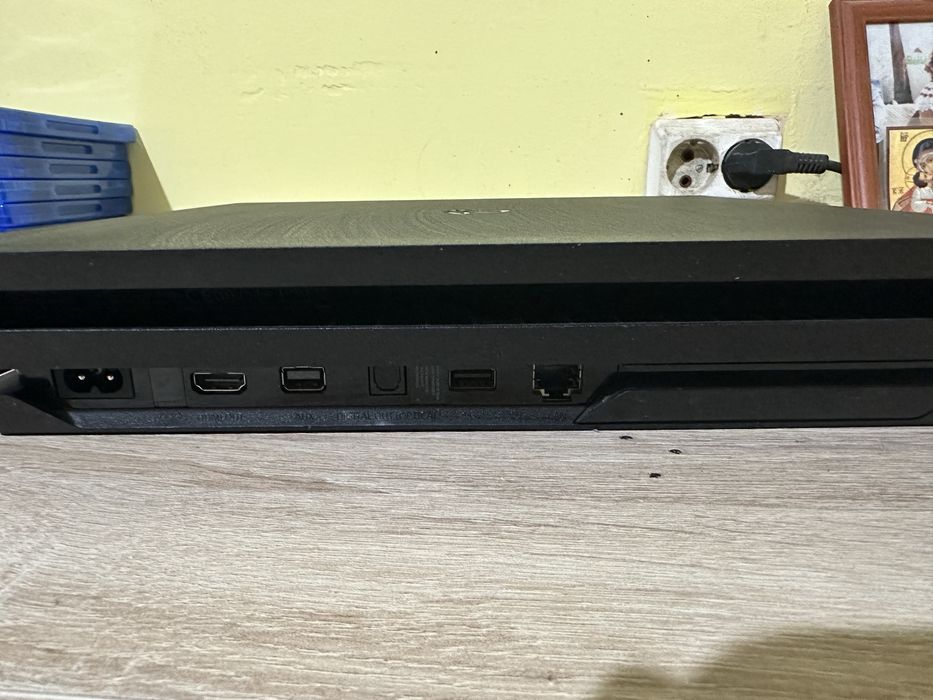 Ps4 pro.