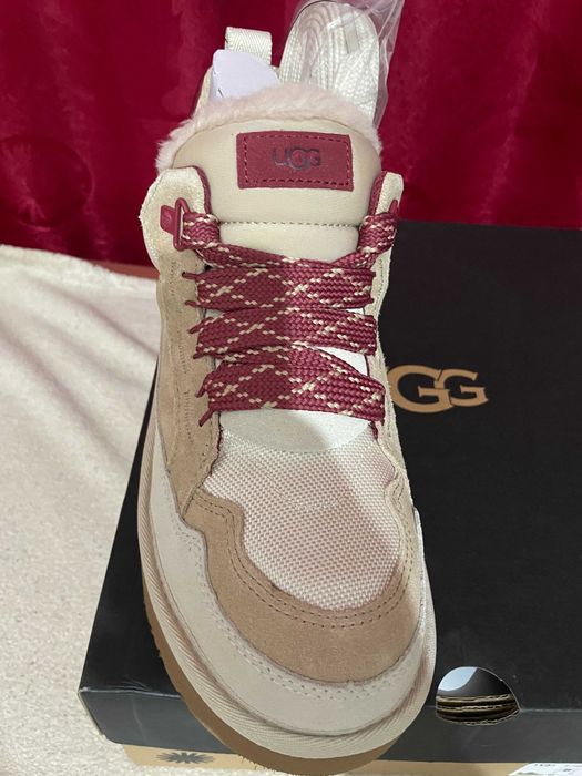 Ghete UGG Lowmel bej