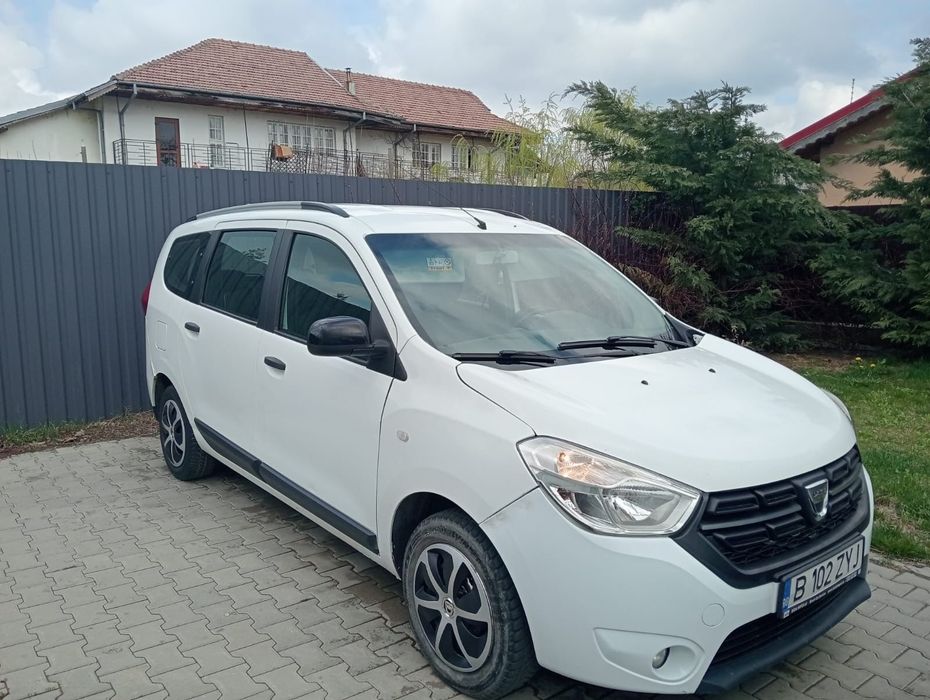 Vând Dacia logy 7 locuri !