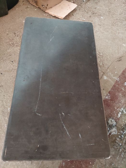 Продам стол в хорошем состоянии