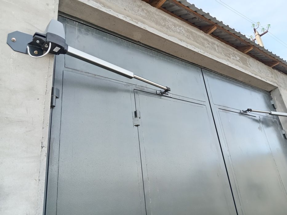 Установка автоматики на распашные и откатные ворота. ТмТ. Powertech.