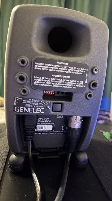 Студийные мониторы Genelec 8010AP-6