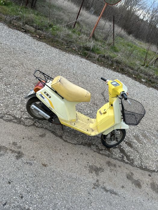 Скутер хонда, регистриран