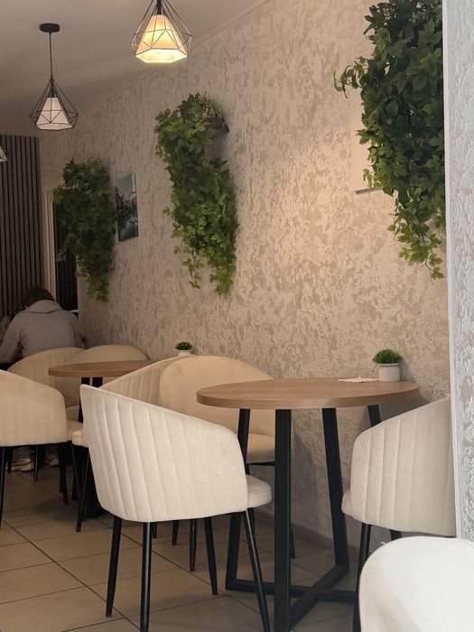 Продам столы и стулья