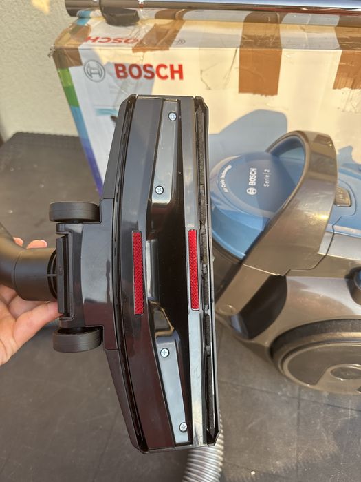 Aspirator Bosch serie 2 bagless