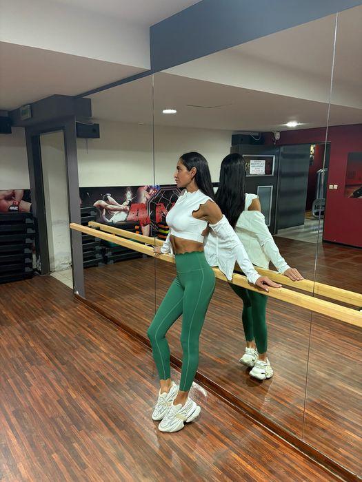 Дамски спортен топ