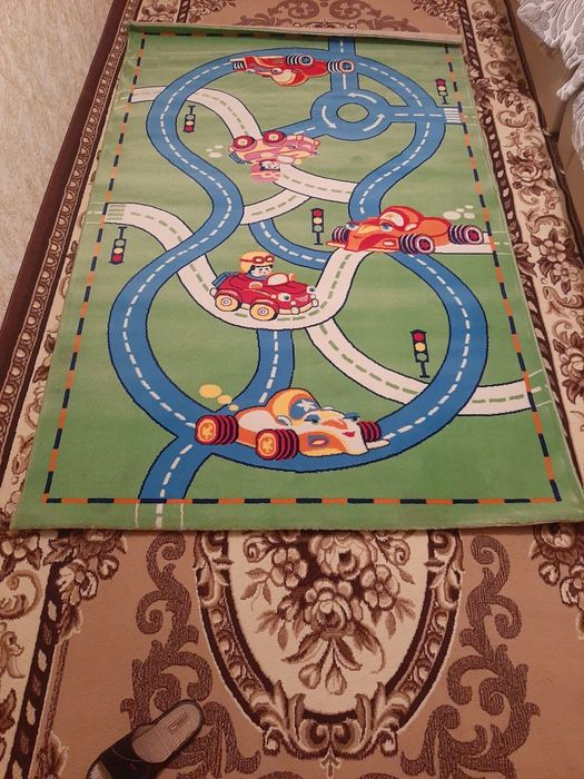 Продам детский ковер. Новый.