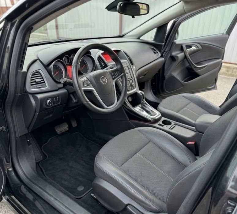 Vand Opel Insignia 2011