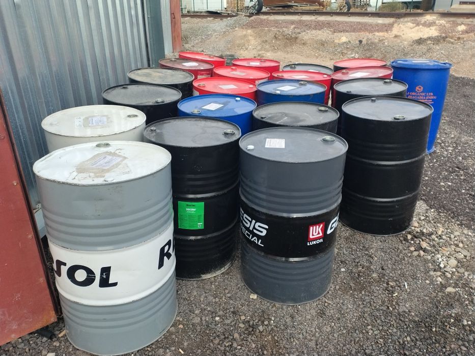 Продам бочки 200 литр от сольвента