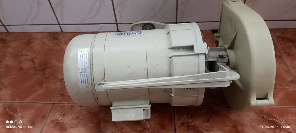 Motor electric cu ambreiaj, masini de cusut