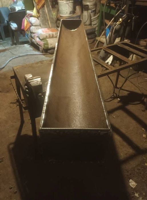 Troacă poci si oi de fier