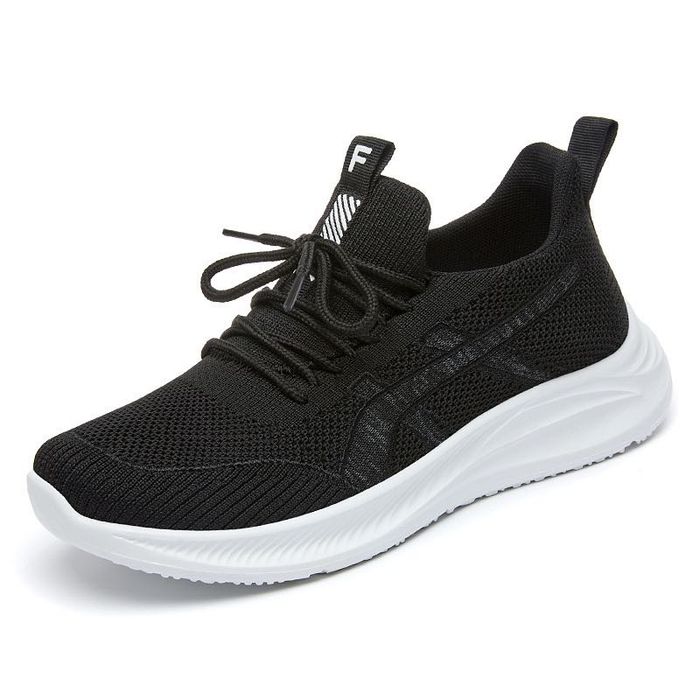 Женские кроссовки (36 размер)