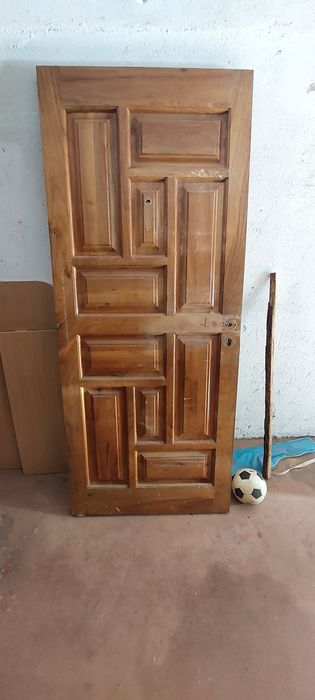 Входна врата от орех