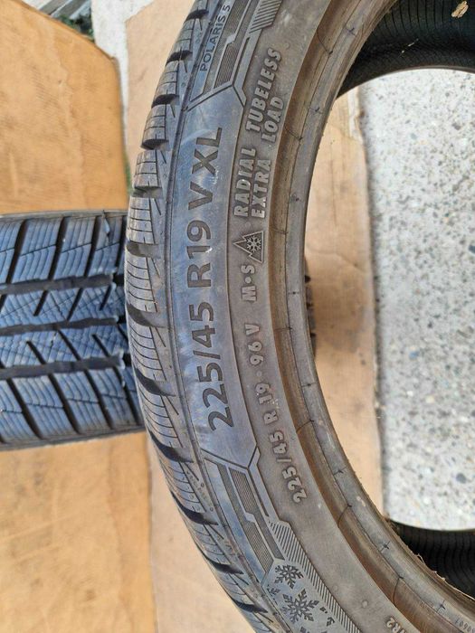 2 Barum R19 225/45 Зимни гуми  DOT3122
