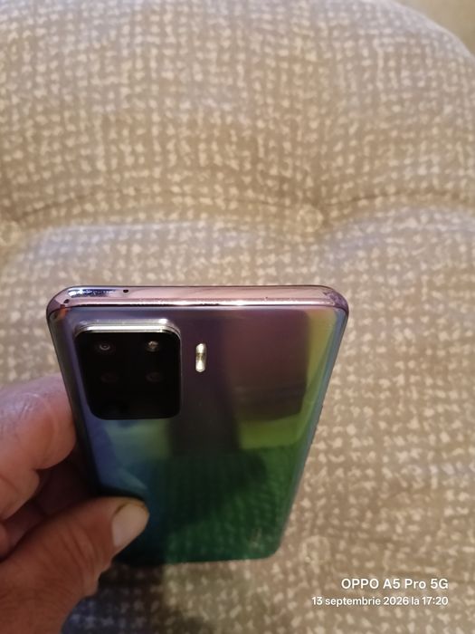 Oppo reno 5 lite . Stare baterie bună. Stare optică bună.