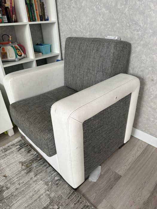 Кресло 2 шт продам