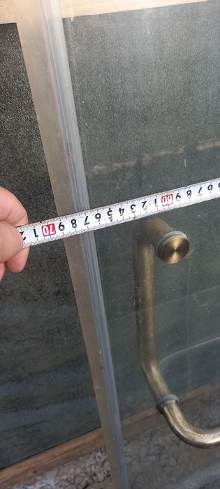 Продам стеклянную дверь