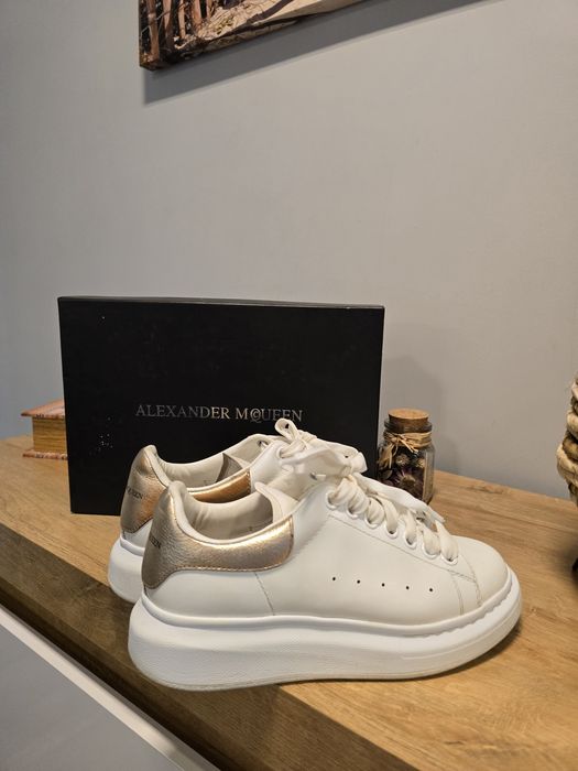 Маратонки Alexander Mcqueen 36,5 номер