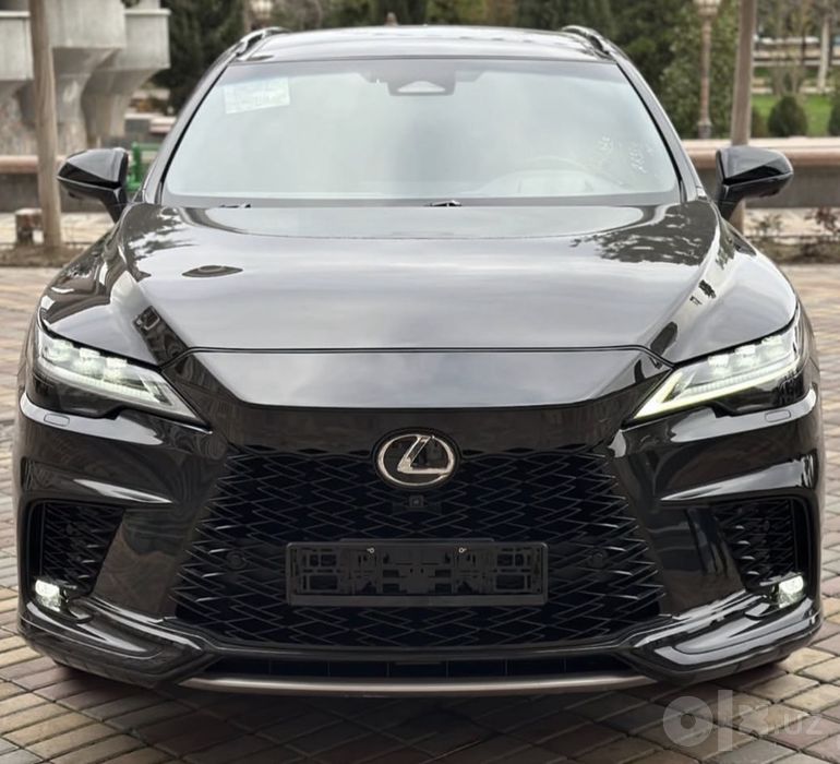 Lexus RX500 h 2023 год
